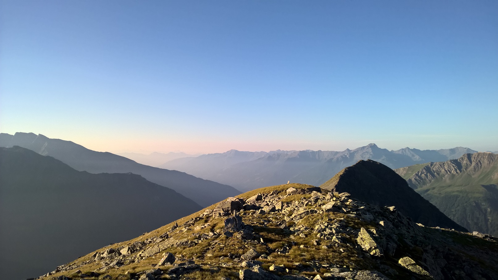 Blick über die Liesgele zum Pollinik in der Kreuzeckgruppe